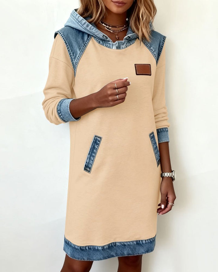 Giada | Abito Casual con Cappuccio e Dettagli in Denim