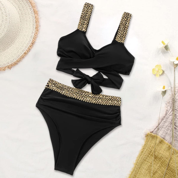 Completo Bikini a Vita Alta con Dettagli Dorati