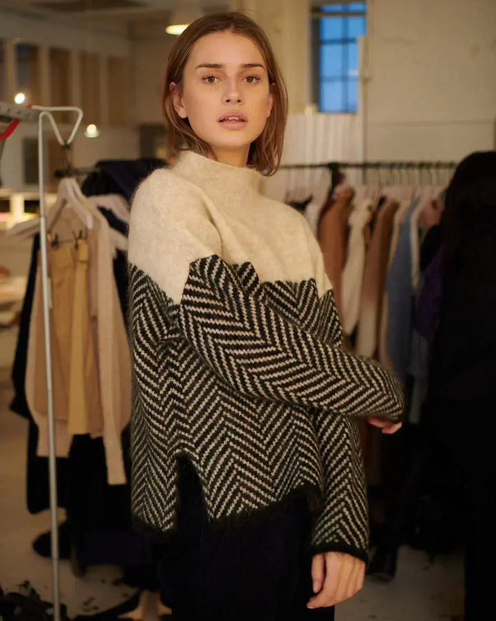 Mira | Pull torsadé élégant